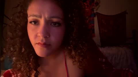 Snapshot of nellbee chatting on 11-03-25, 02:02 Nell xo online show from 11-03-25, 02:02