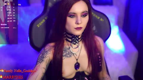 Snapshot of nelle_ chatting on 09-17-25, 05:36    online show from 09-17-25, 05:36