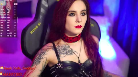 Snapshot of nelle_ chatting on 09-20-25, 05:52    online show from 09-20-25, 05:52