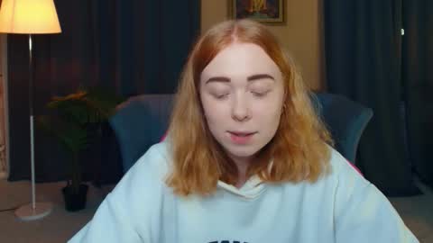 Nelli online show from 12-18-25, 08:48