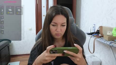 Snapshot of nellyfischer chatting on 12-08-24, 04:39 Nelly online show from 12-08-24, 04:39