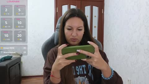 Snapshot of nellyfischer chatting on 12-15-24, 03:31 Nelly online show from 12-15-24, 03:31