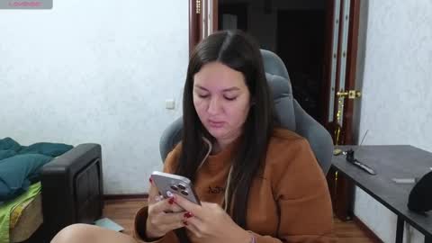 Snapshot of nellyfischer chatting on 03-06-25, 06:48 Nelly online show from 03-06-25, 06:48