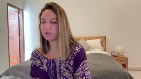 Snapshot of nellyfischer chatting on 09-23-25, 02:47 Nelly online show from 09-23-25, 02:47