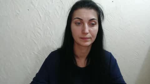 Nensy online show from 12-17-24, 03:06