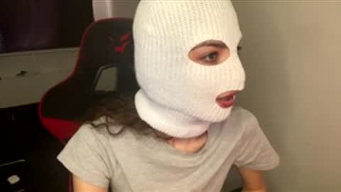 Fieryblow online show from 04-21-26, 02:51