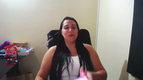 Snapshot of neny445 chatting on 01-09-25, 04:06 kelly lopez online show from 01-09-25, 04:06