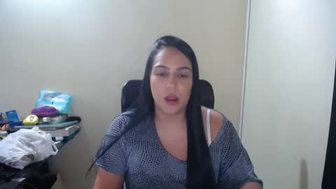 Snapshot of neny445 chatting on 01-27-25, 01:30 kelly lopez online show from 01-27-25, 01:30
