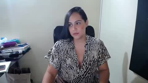 Snapshot of neny445 chatting on 01-30-25, 01:21 kelly lopez online show from 01-30-25, 01:21