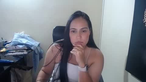 Snapshot of neny445 chatting on 03-03-25, 06:33 kelly lopez online show from 03-03-25, 06:33