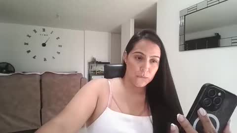 Snapshot of neny445 chatting on 10-22-25, 06:07 kelly lopez online show from 10-22-25, 06:07