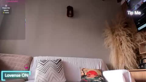 Snapshot of neo_dimou chatting on 11-10-25, 11:42 Jordan online show from 11-10-25, 11:42