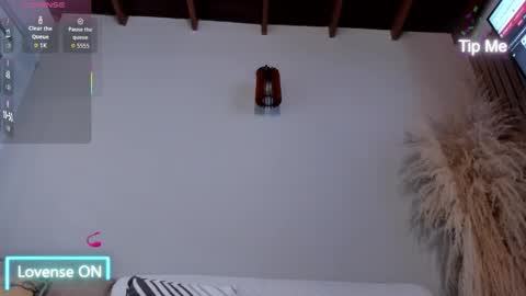 Snapshot of neo_dimou chatting on 11-18-25, 11:14 Jordan online show from 11-18-25, 11:14