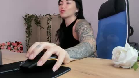 Snapshot of neogeisha28 chatting on 08-07-26, 05:09 Neo Geisha online show from 08-07-26, 05:09