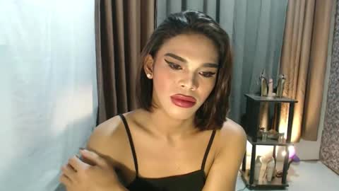 neomi online show from 03-25-26, 06:36