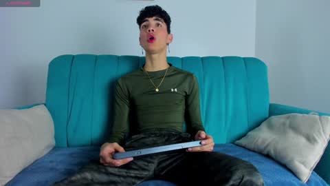  NeoRaptis  jhonatan  online show from 02-03-25, 07:42