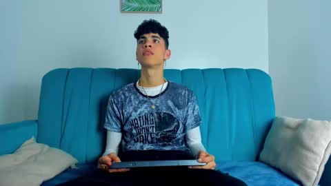  NeoRaptis  jhonatan  online show from 02-19-25, 08:52