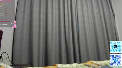 Snapshot of nerenuu_ chatting on 06-10-26, 11:24 Nessa online show from 06-10-26, 11:24