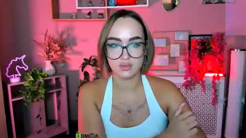 Snapshot of neria_mist chatting on 07-29-26, 01:09 Neria online show from 07-29-26, 01:09