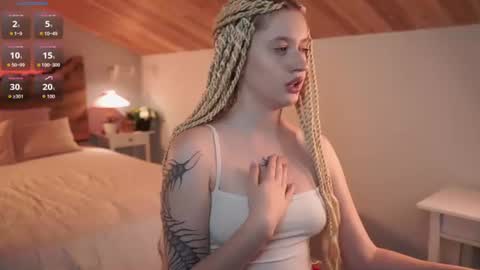 Snapshot of nerissa_xo chatting on 06-13-26, 11:30 Nerissa online show from 06-13-26, 11:30