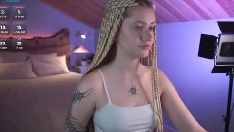 Snapshot of nerissa_xo chatting on 06-26-26, 11:58 Nerissa online show from 06-26-26, 11:58