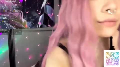 Lori online show from 04-30-26, 01:17