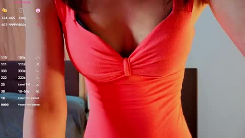 Snapshot of nerixalvire chatting on 05-28-26, 03:09 Emily online show from 05-28-26, 03:09