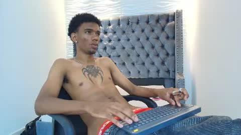 Snapshot of nero_reyd chatting on 06-23-26, 07:23 Nero online show from 06-23-26, 07:23