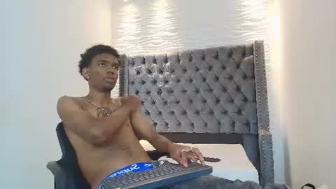 Snapshot of nero_reyd chatting on 06-24-26, 07:13 Nero online show from 06-24-26, 07:13