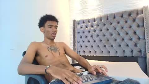 Snapshot of nero_reyd chatting on 07-07-26, 07:18 Nero online show from 07-07-26, 07:18