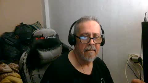 Snapshot of neron401 chatting on 04-23-26, 02:35 neron401 online show from 04-23-26, 02:35