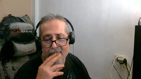 Snapshot of neron401 chatting on 05-02-26, 04:17 neron401 online show from 05-02-26, 04:17