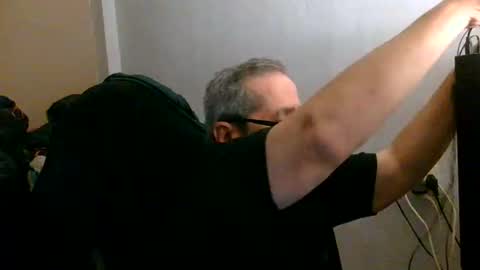 Snapshot of neron401 chatting on 05-19-26, 11:33 neron401 online show from 05-19-26, 11:33