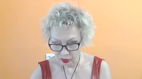 Snapshot of nessyjenixs chatting on 05-29-26, 01:53 NessyJenixs online show from 05-29-26, 01:53