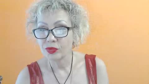 Snapshot of nessyjenixs chatting on 06-11-26, 01:42 NessyJenixs online show from 06-11-26, 01:42