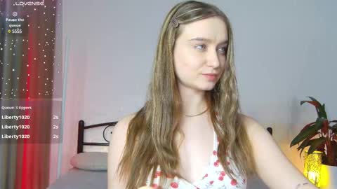 Snapshot of nestygrey chatting on 02-19-25, 06:00 Nesty online show from 02-19-25, 06:00
