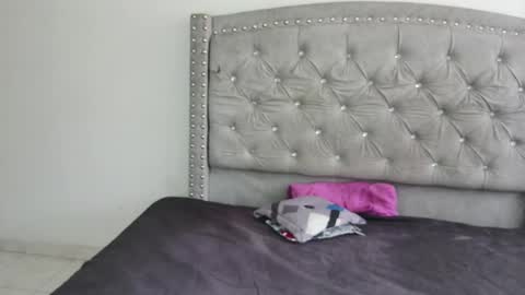 nesuko_kamado online show from 11-21-25, 04:38