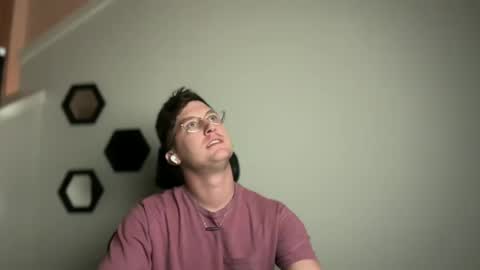 Snapshot of netflixhumanicorn chatting on 12-07-24, 04:09 RyRy online show from 12-07-24, 04:09