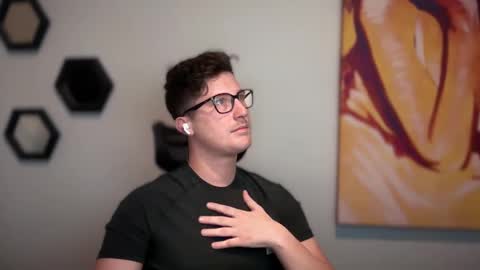 Snapshot of netflixhumanicorn chatting on 12-22-24, 10:15 RyRy online show from 12-22-24, 10:15