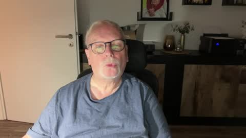 Snapshot of nettermann1968 chatting on 07-28-26, 04:19 nettermann1968 online show from 07-28-26, 04:19