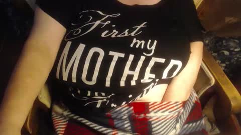 Lilly  online show from 12-22-25, 05:10