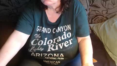 Lilly  online show from 06-11-26, 02:53