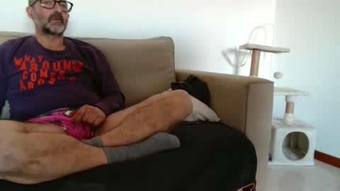 simi online show from 12-21-25, 09:38