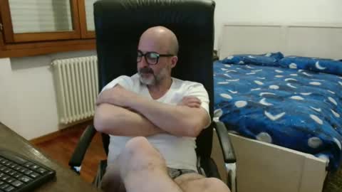 simi online show from 04-12-26, 06:24