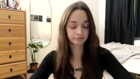 Snapshot of newproject_ chatting on 11-10-25, 02:27 Nova online show from 11-10-25, 02:27