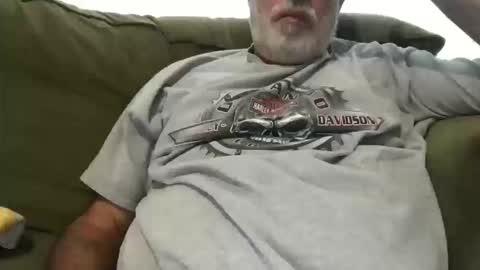 newtman68 online show from 10-15-25, 07:03