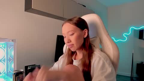 Mina online show from 03-27-26, 08:26