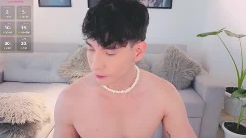 Snapshot of neythan__blaze chatting on 09-17-25, 05:36 online show from 09-17-25, 05:36