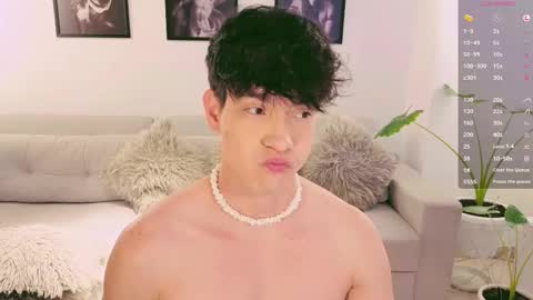 Snapshot of neythan__blaze chatting on 10-15-25, 12:33 online show from 10-15-25, 12:33