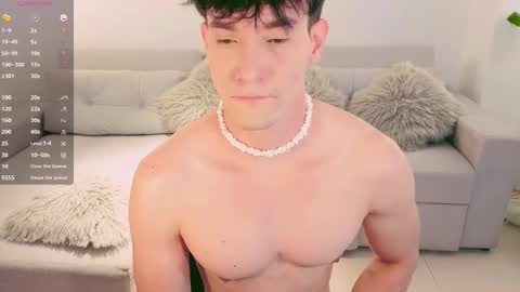 Snapshot of neythan__blaze chatting on 10-28-25, 10:12 online show from 10-28-25, 10:12